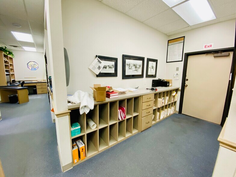 More Photos Of 901 Loop 337, New Braunfels Medical For Lease