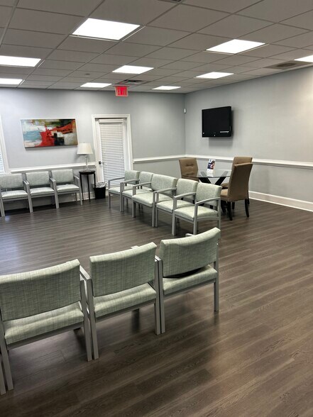 More Photos Of 1345 Hembree Rd, Roswell Medical For Sale