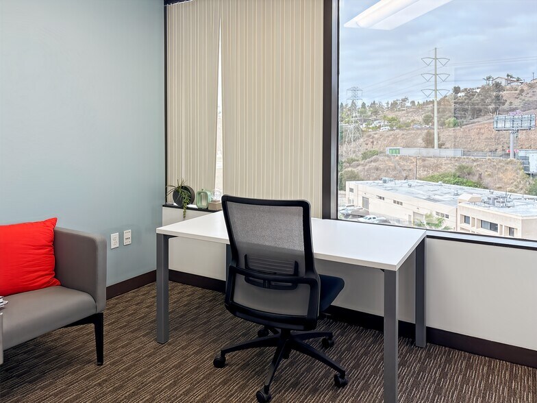 More Photos Of 1455 Frazee Rd, San Diego Coworking Space