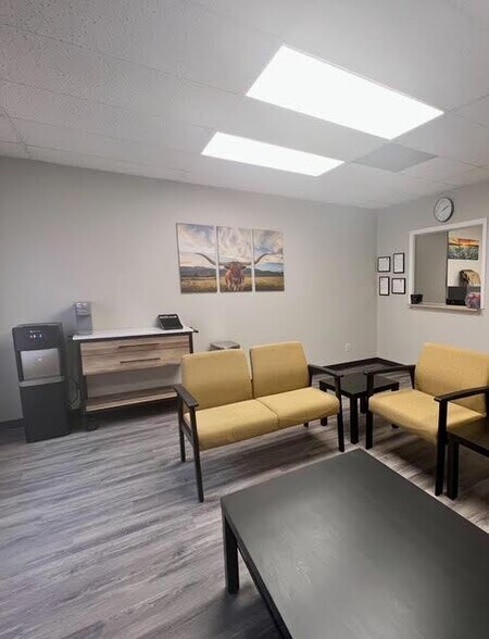 More Photos Of 12411 Hymeadow Dr, Austin Medical For Lease