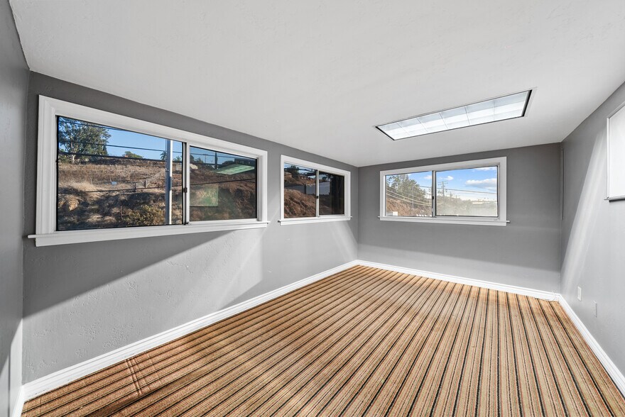 More Photos Of 6580 Federal Blvd, Lemon Grove Warehouse For Sale