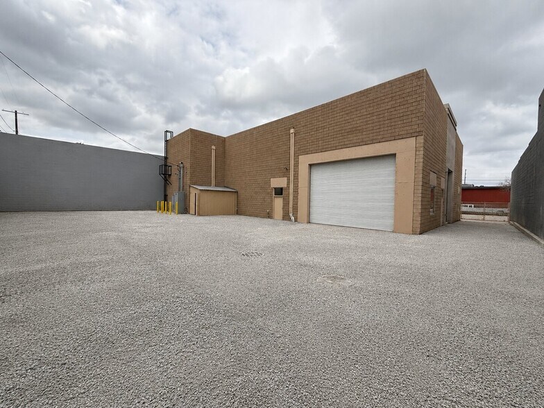 More Photos Of 2623 N San Fernando Rd, Los Angeles Warehouse For Sale