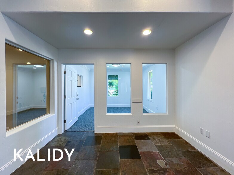More Photos Of 14909 N Kelly Ave, Edmond Loft Creative Space For Lease