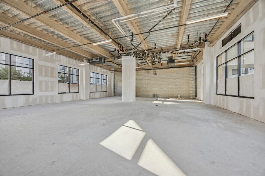 More Photos Of 700 N Delaware Ave, Philadelphia Apartments For Lease