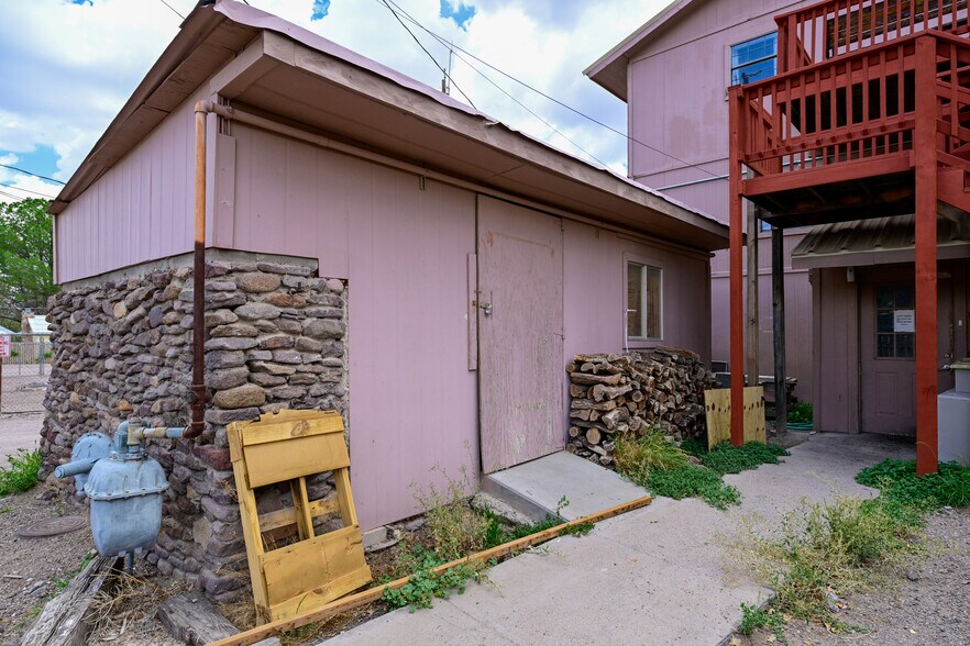 More Photos Of 111 N State St, Fort Davis Hotel For Sale