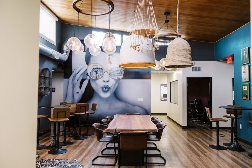 More Photos Of 4438 Ingraham St, San Diego Coworking Space