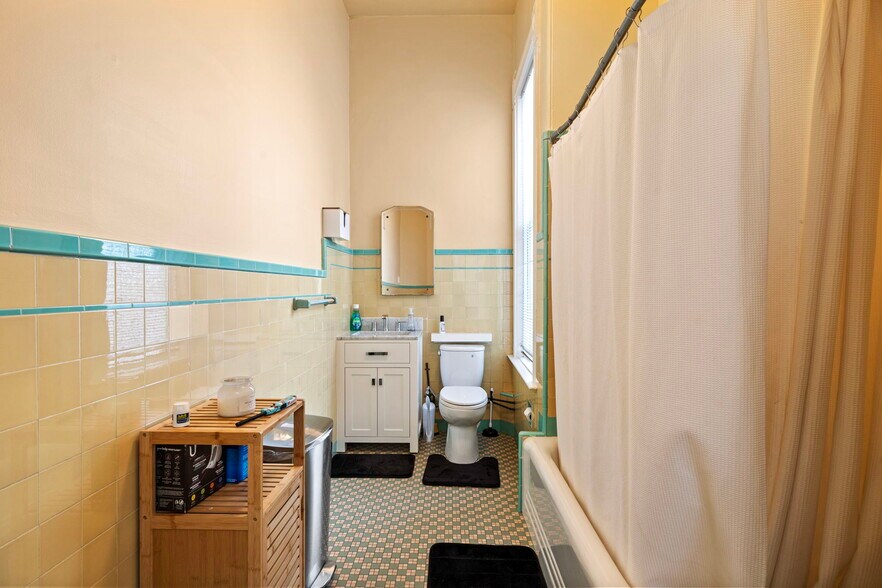 More Photos Of 1865-1869 Union St, San Francisco Storefront Retail Residential For Sale