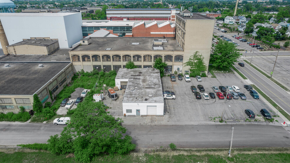 Primary Photo Of 142 Dutton Ave, Buffalo Warehouse For Sale