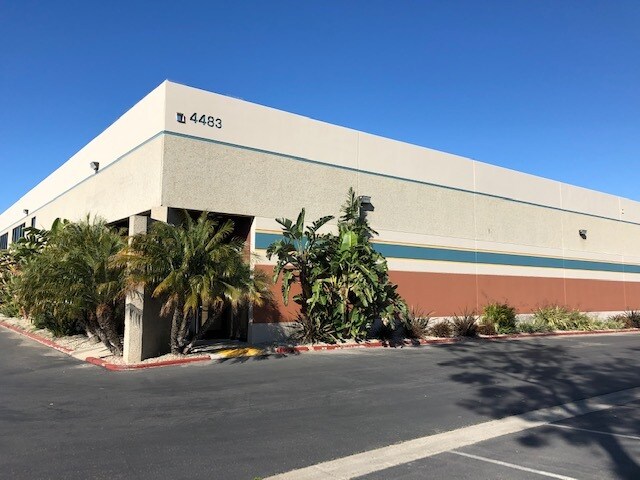 More Photos Of 4483 McGrath St, Ventura Service For Lease