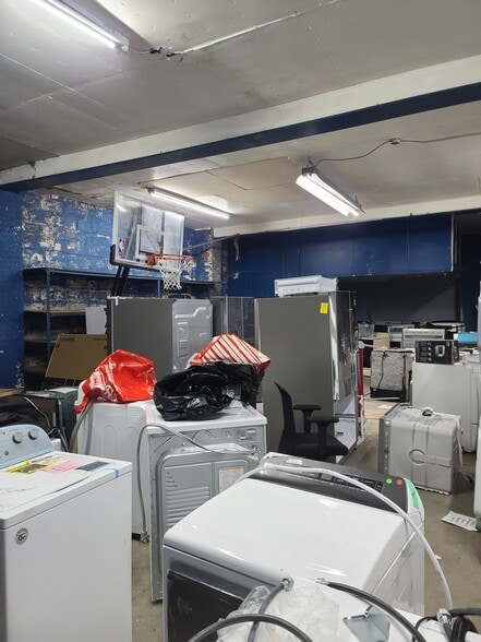 More Photos Of 396 Midland Ave, Garfield General Retail For Lease