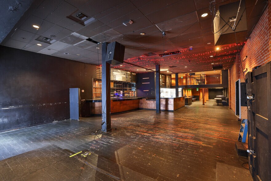 More Photos Of 374 S 1st St, San Jose Storefront For Sale