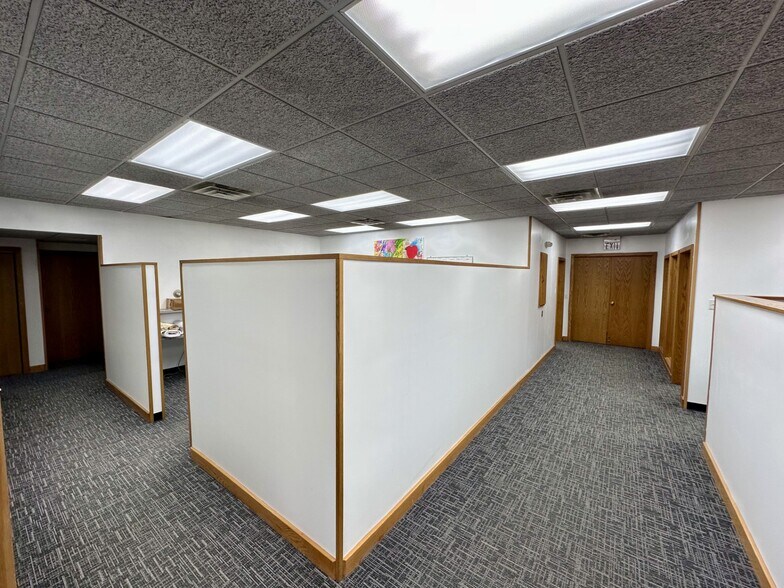 More Photos Of 241 Marquette St, LaSalle Office For Sale