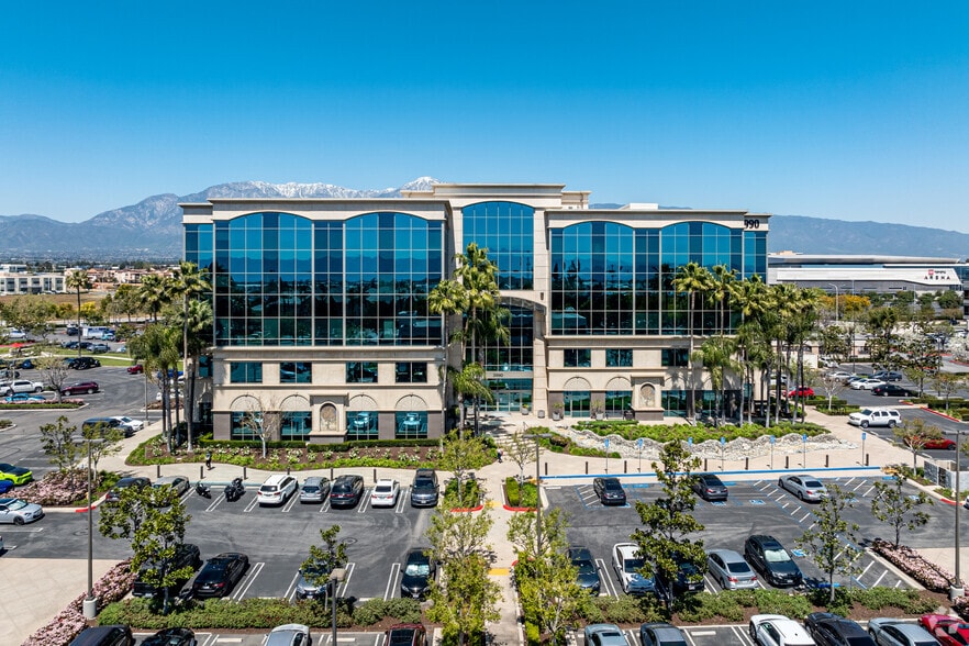 More Photos Of 3990 Concours, Ontario Office For Lease