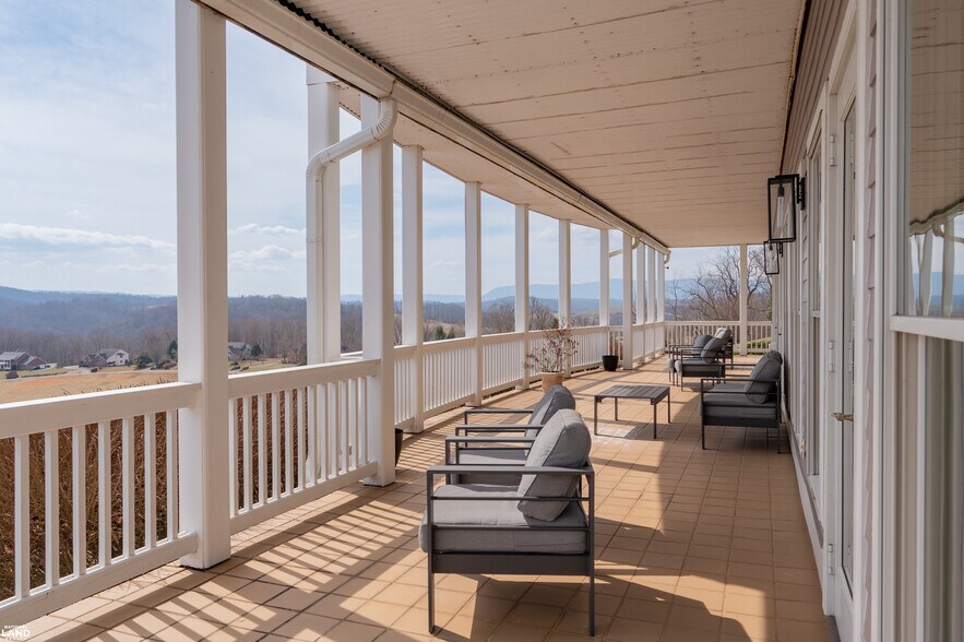 More Photos Of 125 River Ridge Dr, Pearisburg Hospitality For Sale