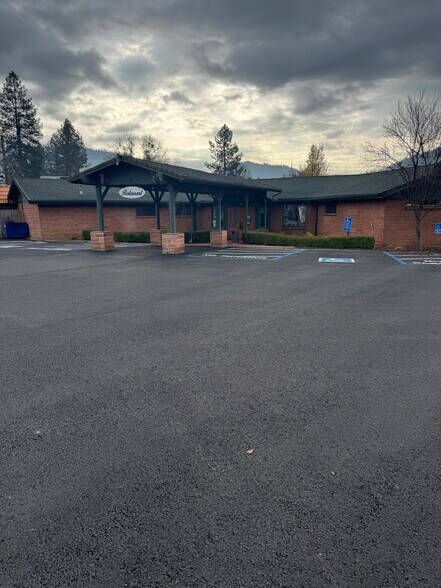 More Photos Of 130 Golf Course Drive dr, Weaverville Hospitality For Sale