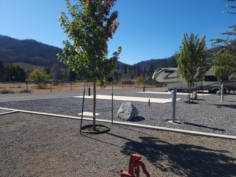 More Photos Of 206 Mill St, Greenville Specialty For Sale