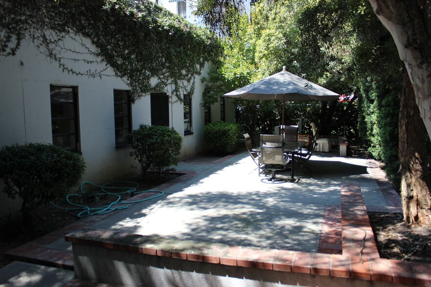 More Photos Of 44 S Mentor Ave, Pasadena Office For Lease