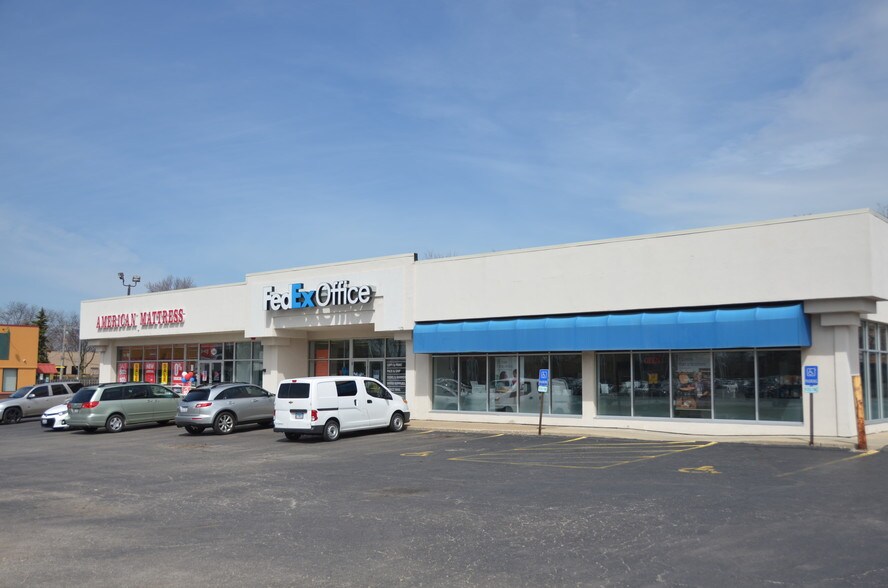 More Photos Of 5725-5727 S La Grange Rd, La Grange Freestanding For Lease