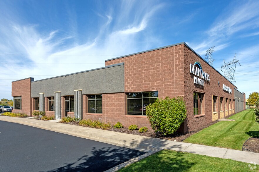 More Photos Of 4201 Dean Lakes Blvd, Shakopee Medical For Lease