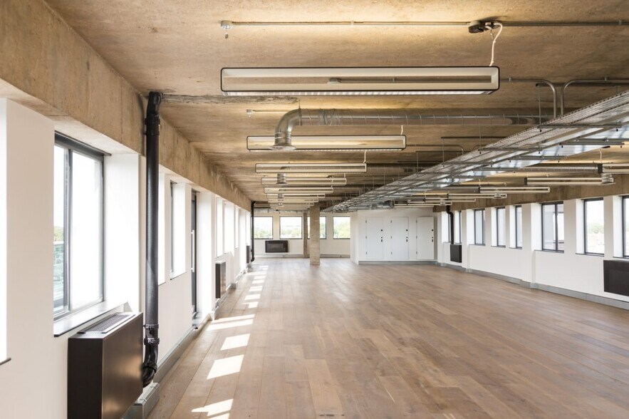 More Photos Of 16 River St, Norwalk Medical For Lease