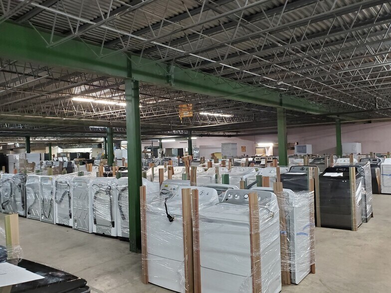 More Photos Of 1028 Gallatin Pike S, Madison Freestanding For Lease