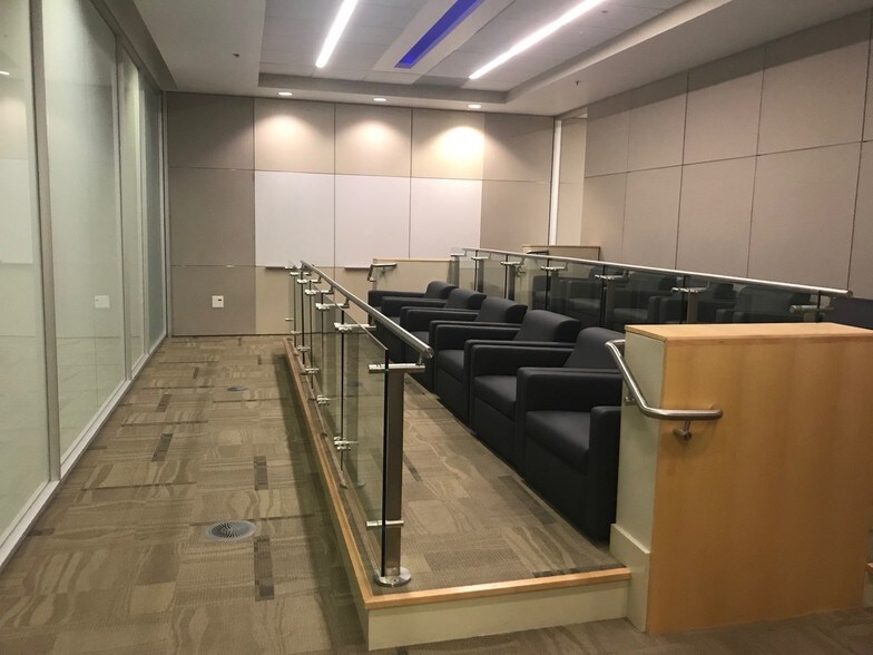 More Photos Of 6855 Deerpath Rd, Elkridge Office For Lease