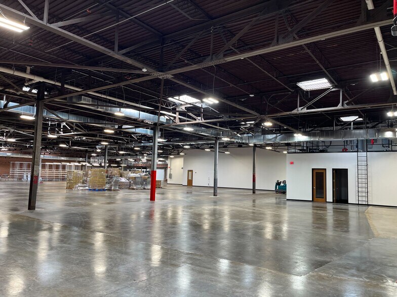 More Photos Of 812 E 12th St, Chattanooga Distribution For Lease