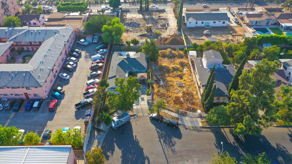 More Photos Of 7639 Simpson Ave, North Hollywood Land For Sale