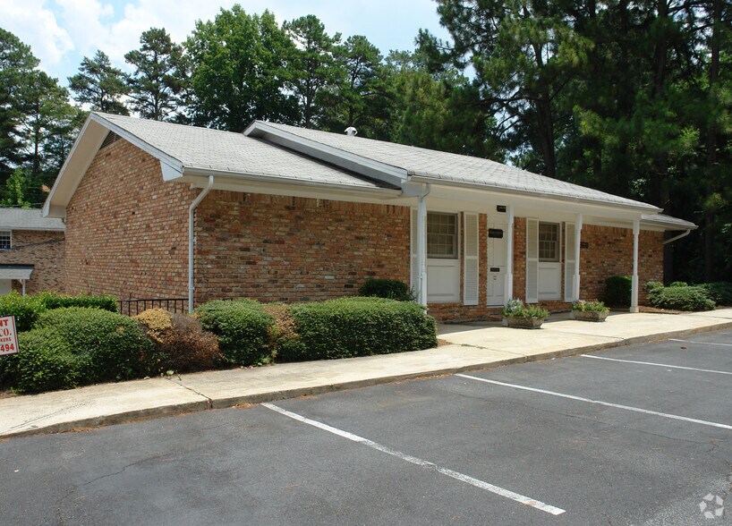 More Photos Of 3610-3614 Chamblee Tucker Rd, Atlanta Office For Sale
