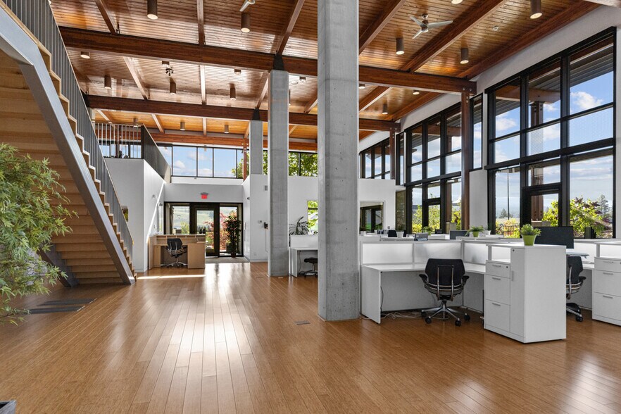 More Photos Of 9611 Highway 97, Lake Country Loft Creative Space For Sale