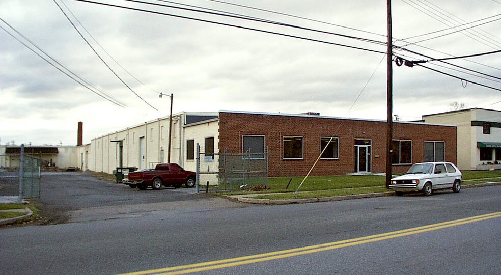 Primary Photo Of 3303-3307 N 6th St, Harrisburg Industrial For Sale