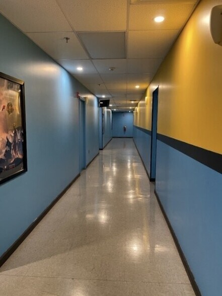 More Photos Of 910 W Ann Blvd, Greensburg General Retail For Sale