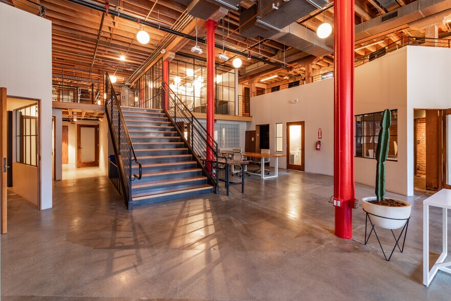 More Photos Of 759 N Spring St, Los Angeles Loft Creative Space For Lease