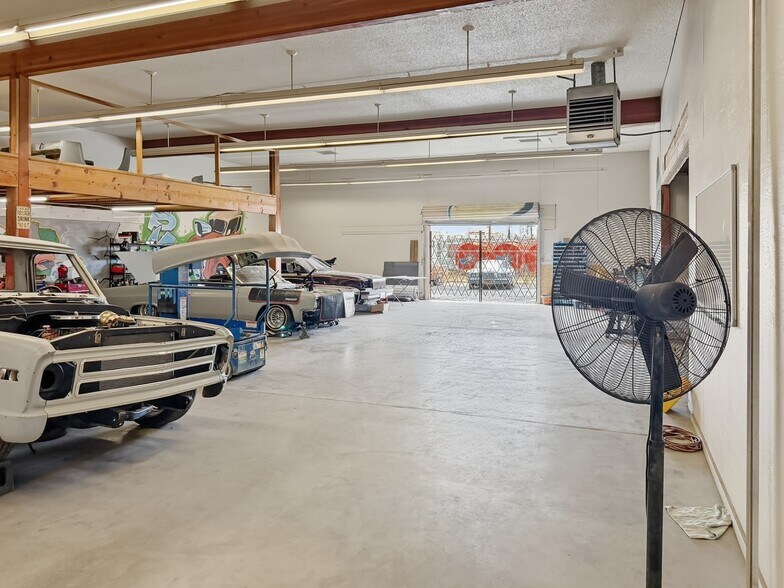 More Photos Of 211 M St, Fresno Service For Sale