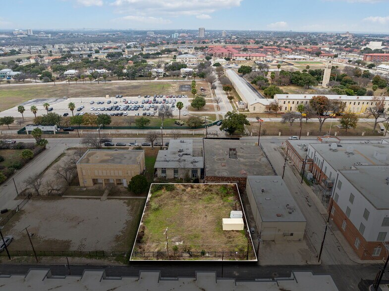 Primary Photo Of 815 Quitman St, San Antonio Land For Sale