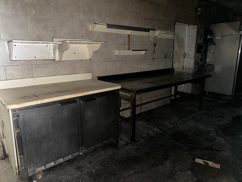 More Photos Of 4080 NW 12th St, Lauderhill Restaurant For Lease