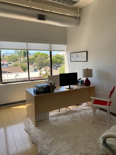 More Photos Of 1438-1444 9th St, Santa Monica Loft Creative Space For Lease