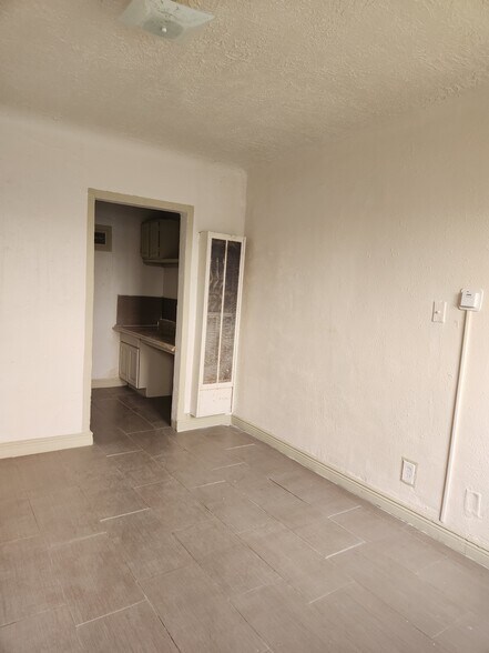 More Photos Of 5715 Central Ave NE, Albuquerque Hotel For Sale