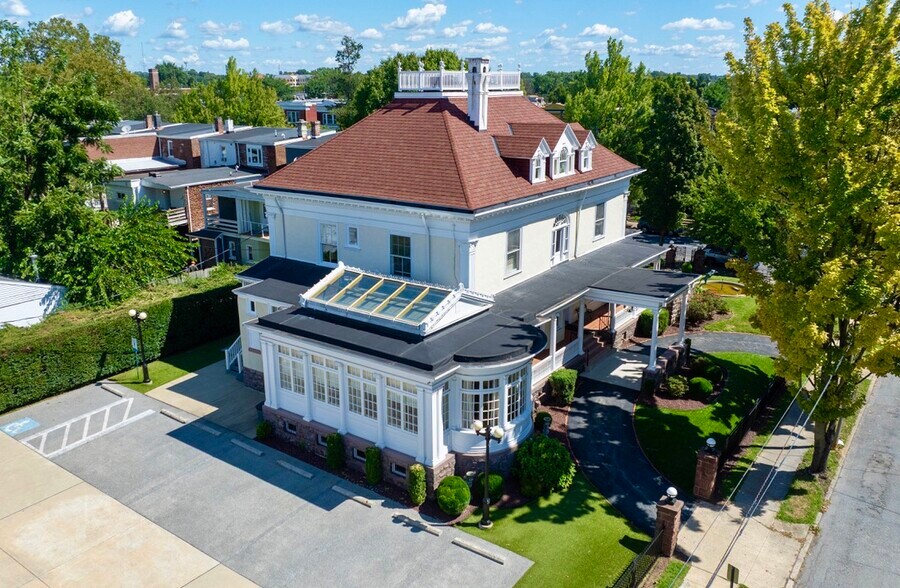 More Photos Of 802 N Duke St, Lancaster Office For Sale