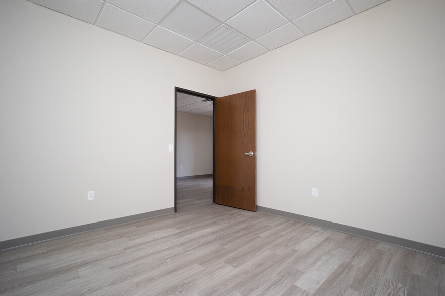 More Photos Of 6800 Main St, Oklahoma City Industrial For Lease