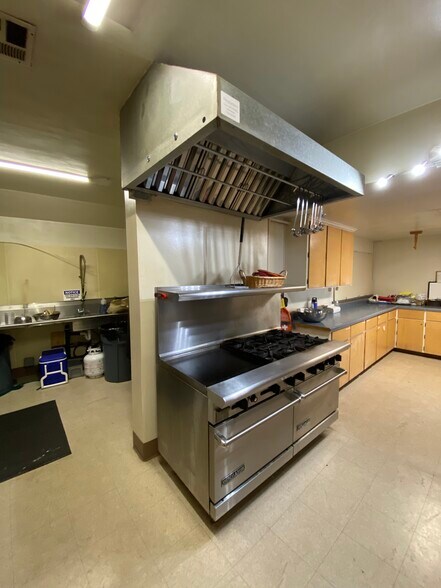 More Photos Of 275 N Main St, Manteca Religious Facility For Lease