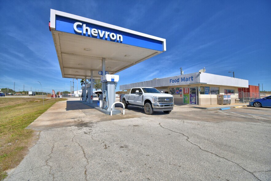 More Photos Of 16311 Highway 27, Lake Wales Service Station For Sale