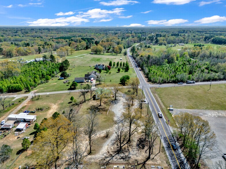 More Photos Of 4826 Co 217 rd, Hillsboro Specialty For Sale