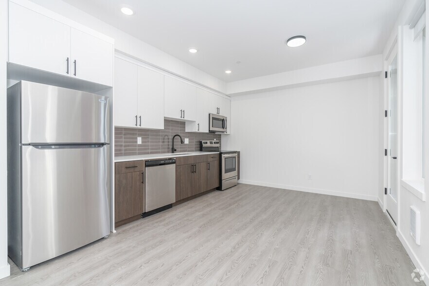 More Photos Of 3727-3755 S Hood Ave, Portland Apartments For Sale