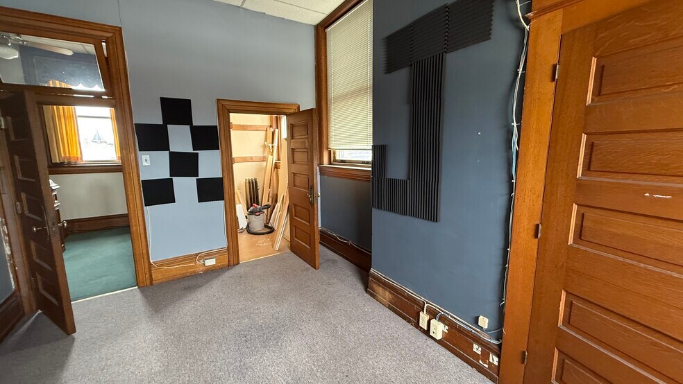 More Photos Of 242-248 W Broad St, Quakertown Office For Sale