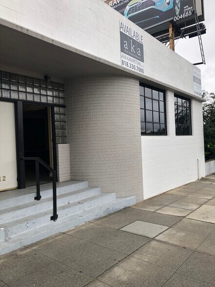 Primary Photo Of 2010-2020 Lincoln Ave, Pasadena Storefront Retail Office For Lease