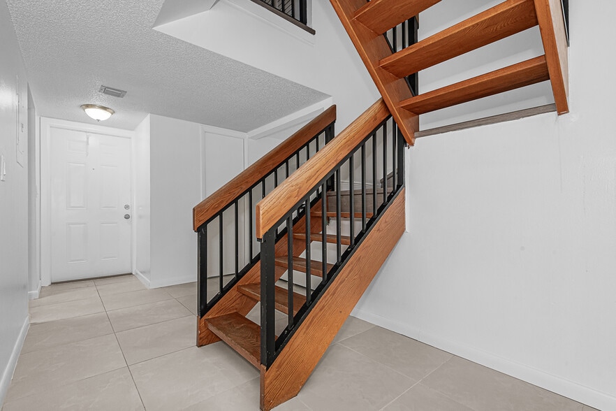 More Photos Of 11430-11442 NW 45th St, Coral Springs Apartments For Sale