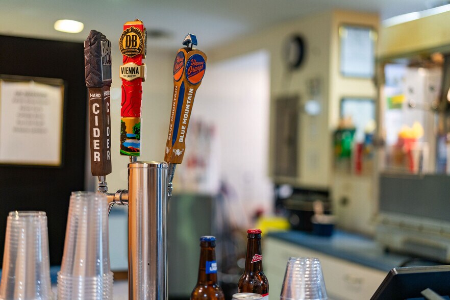 More Photos Of 12 N Augusta St, Staunton Movie Theatre For Sale