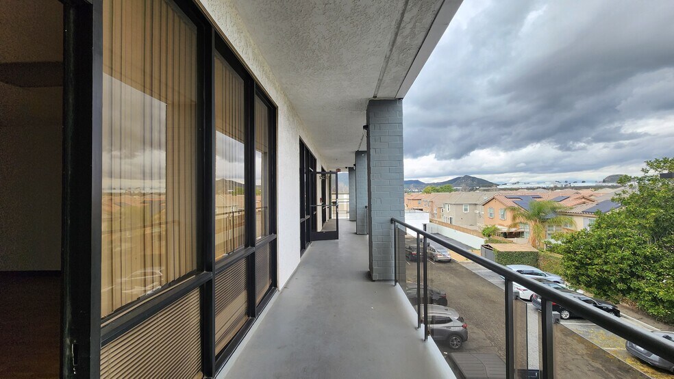 More Photos Of 4505 Allstate Dr, Riverside Office Residential For Sale