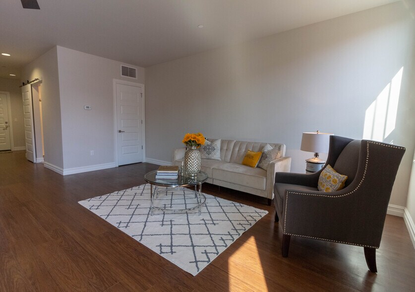 More Photos Of 119-125 W 2nd St, Bartlesville Apartments For Lease